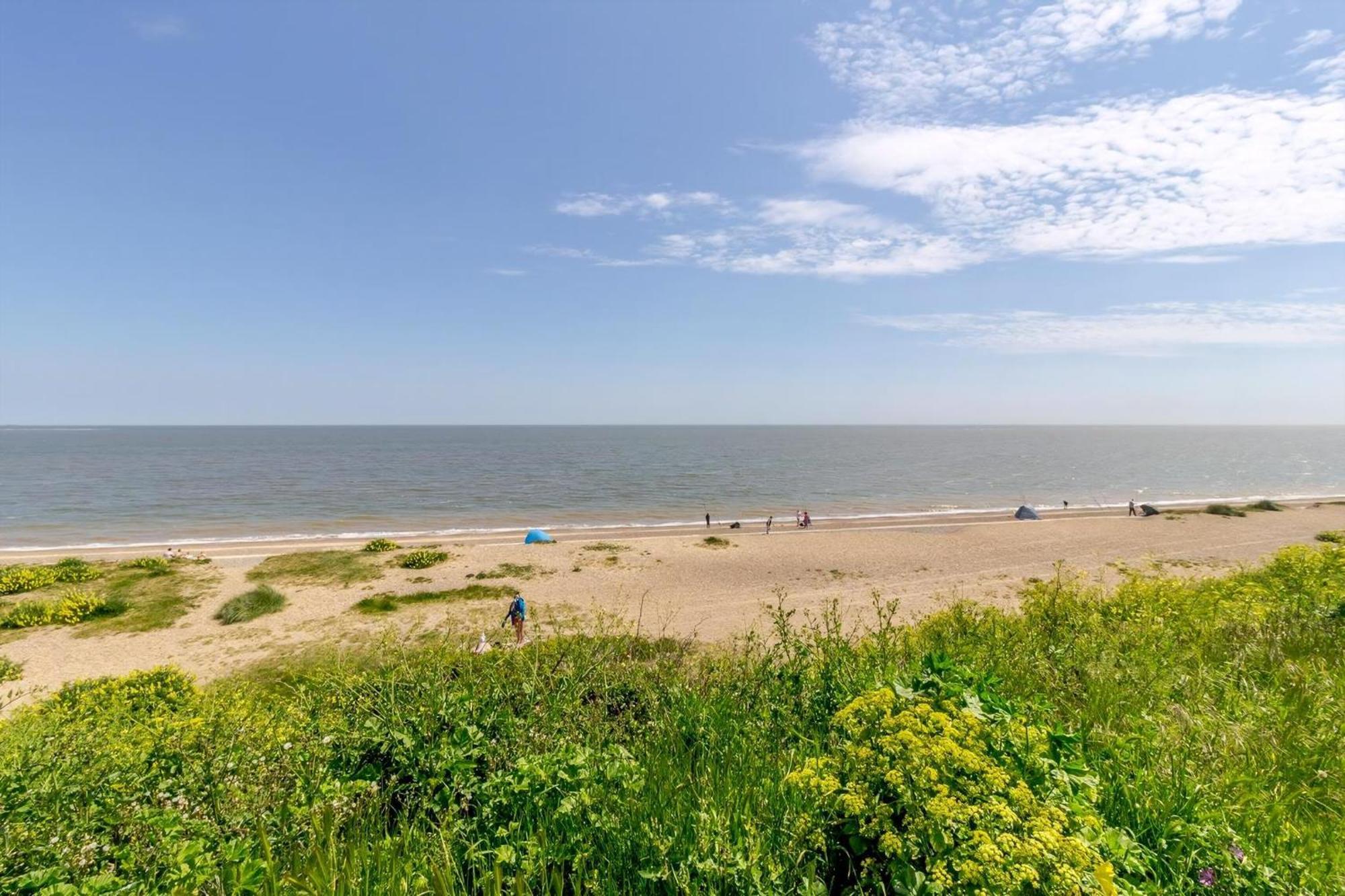 Beautiful 6 Berth Caravan, Nearby Beach In Suffolk Ref 68016Bs Lowestoft Eksteriør billede